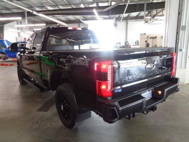 Certified 2024 Ford F350 Lariat w/ Lariat Ultimate Package AWD/4WD image 4
