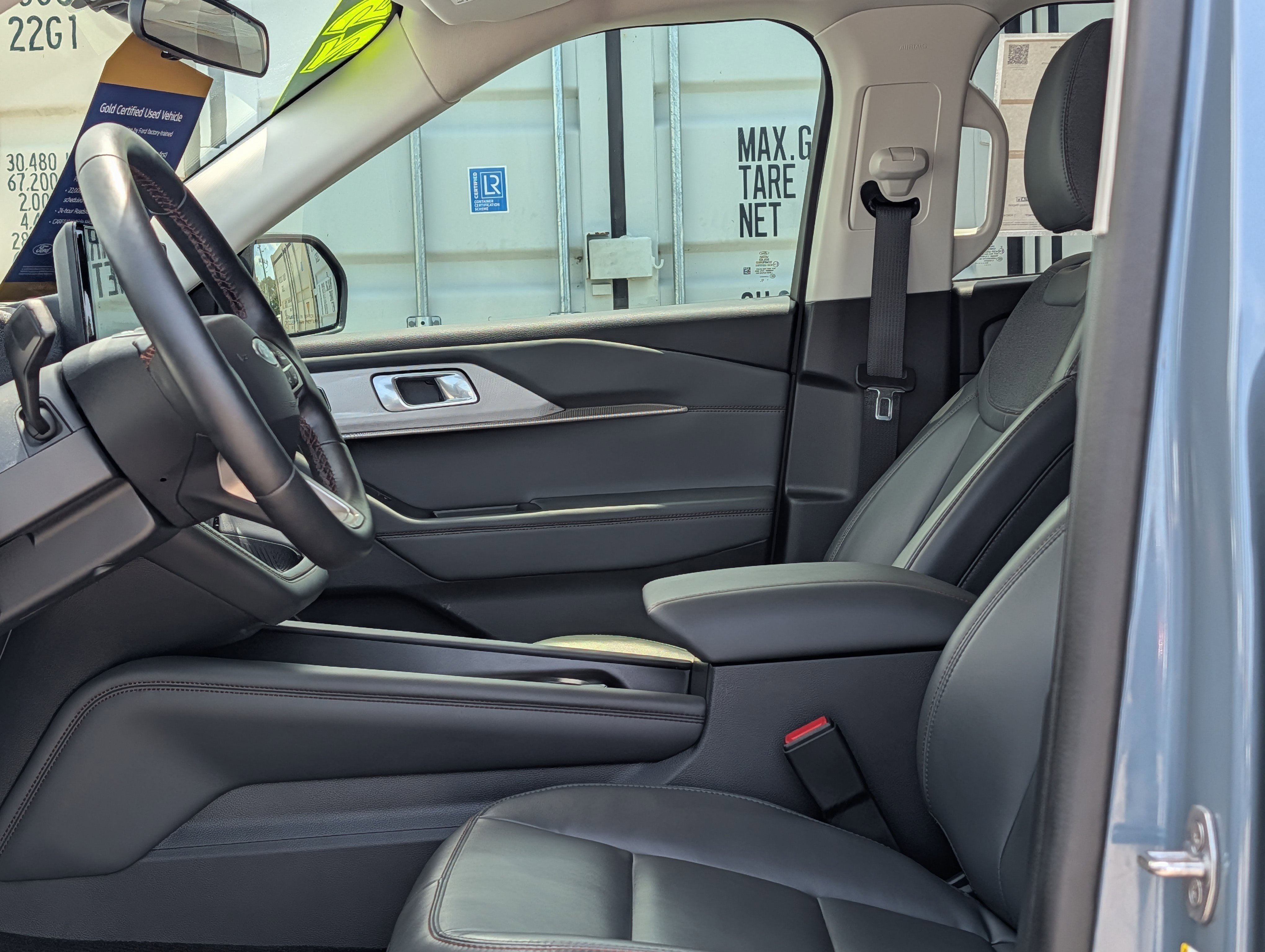 Certified 2025 Ford Explorer Active w/ Active Comfort Package RWD image 21