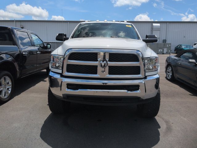 Used 2017 RAM 2500 Tradesman w/ Chrome Appearance Group AWD/4WD image 3