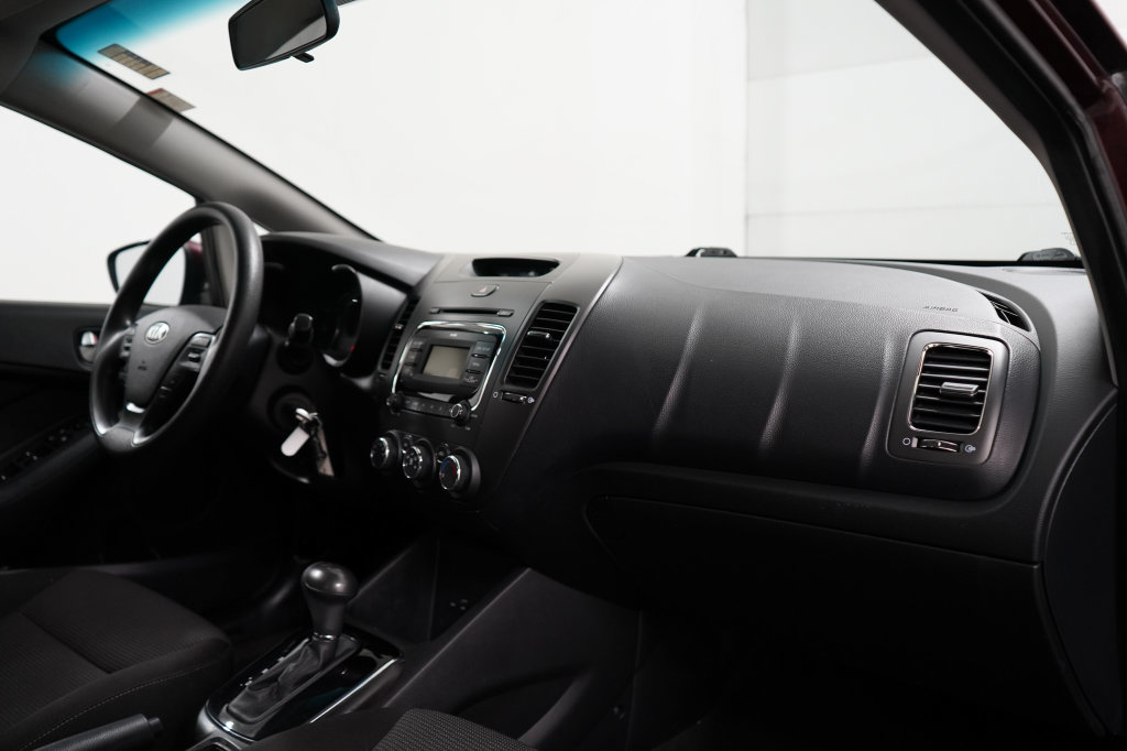 Used 2017 Kia Forte LX FWD image 22