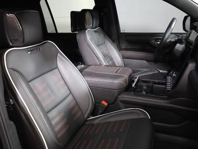 Used 2025 GMC Yukon XL AT4 Ultimate image 9