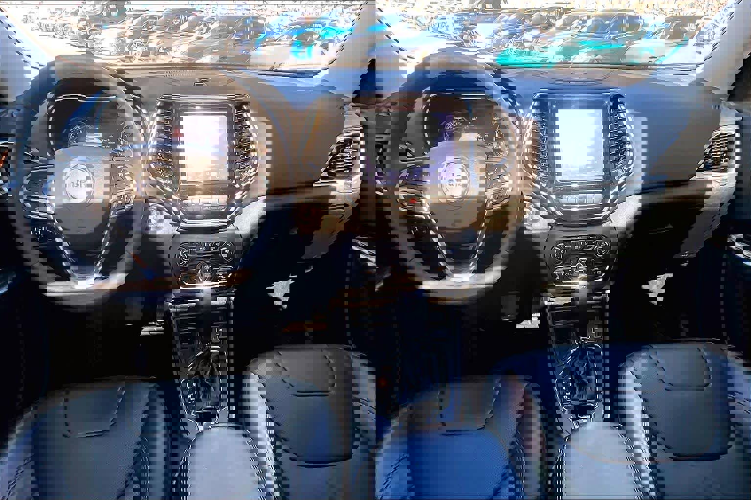 Used 2021 Jeep Cherokee Limited w/ Elite Package image 16