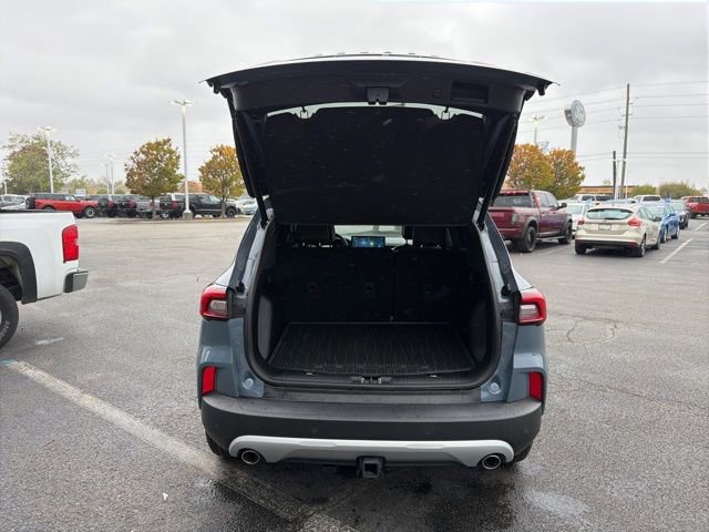 Certified 2023 Ford Escape SE w/ Class II Trailer Tow Package image 11