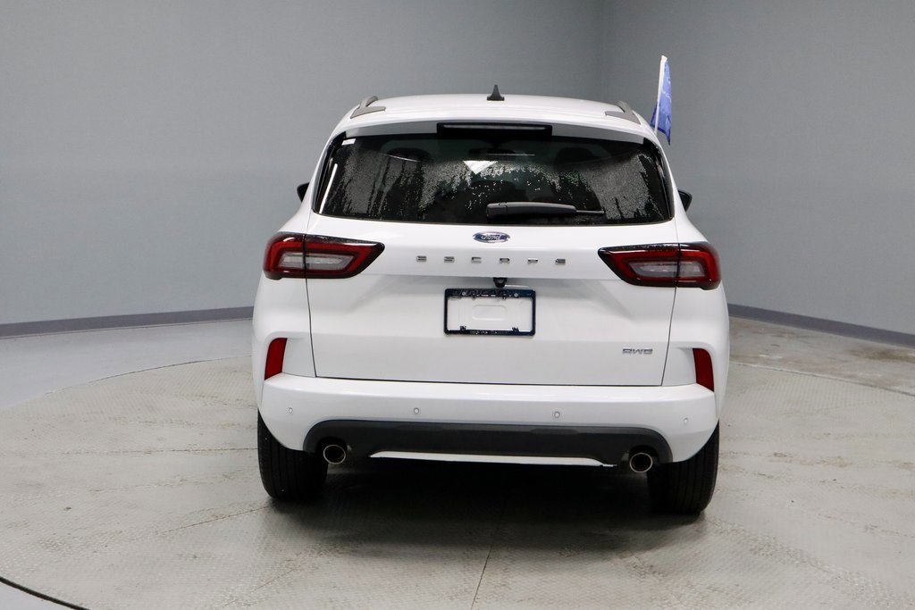 Certified 2023 Ford Escape ST-Line w/ Tech Pack #1 image 4