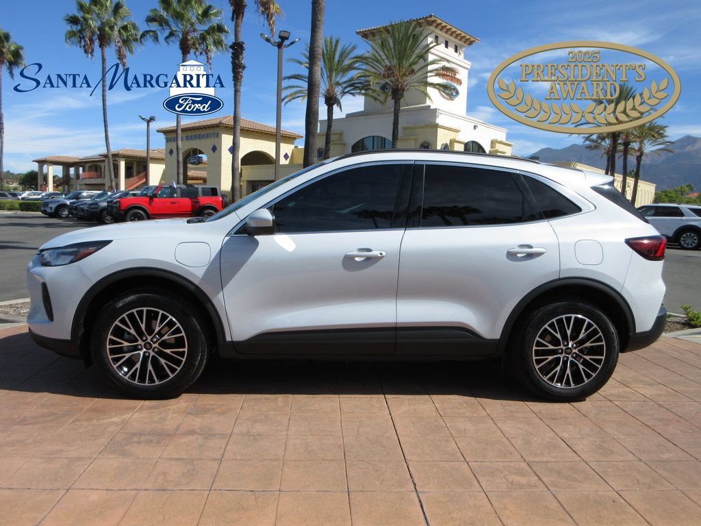 Certified 2025 Ford Escape SE