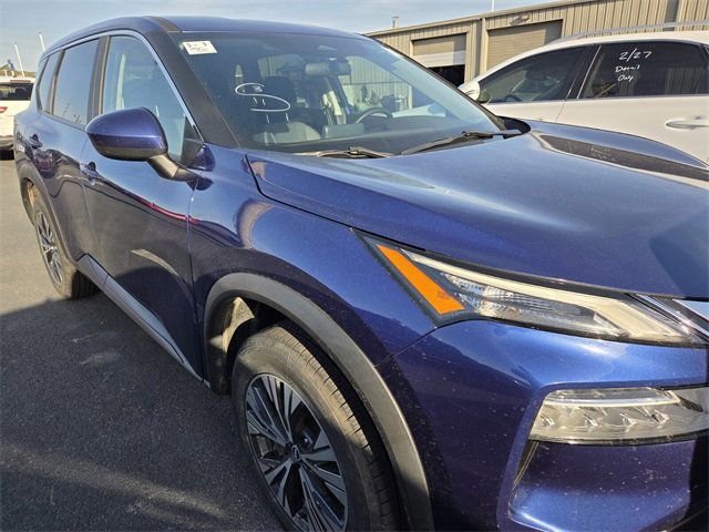 Used 2023 Nissan Rogue SV image 7