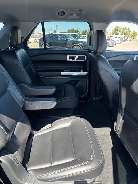 Certified 2023 Ford Explorer XLT w/ Equipment Group 202A RWD image 6