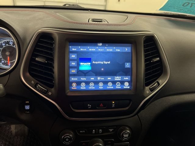 Used 2021 Jeep Cherokee Trailhawk w/ Trailer Tow Group AWD/4WD image 14