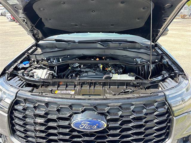 Certified 2025 Ford Explorer ST-Line w/ ST-Line Street Pack AWD/4WD image 34
