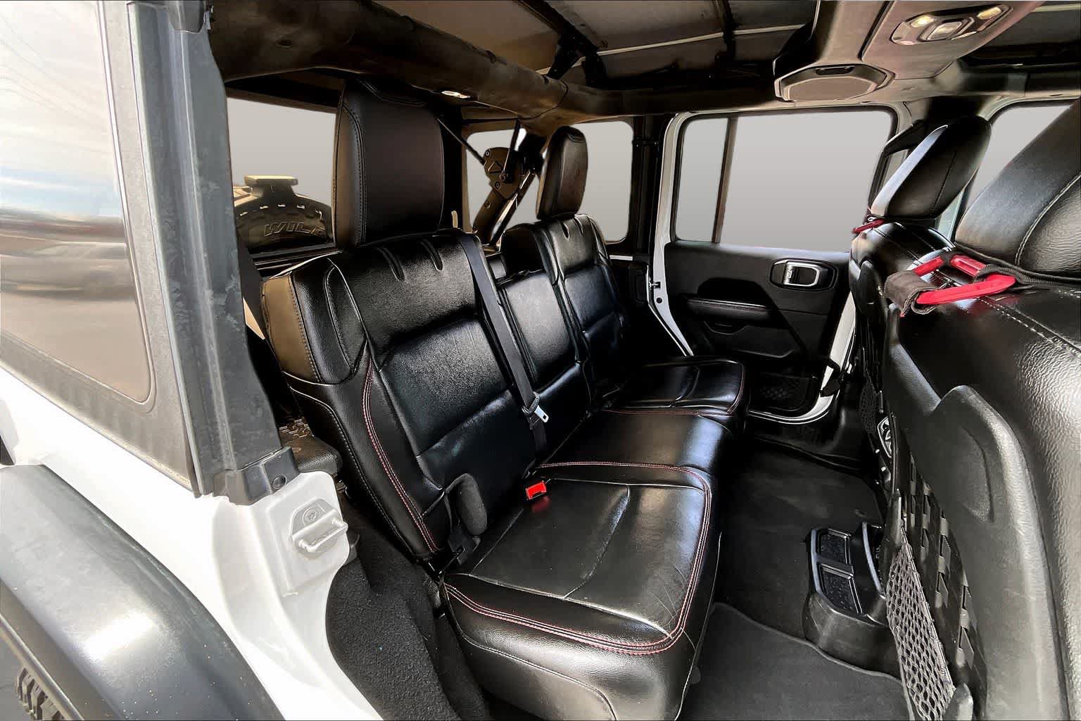 Used 2020 Jeep Wrangler Unlimited Rubicon w/ LED Lighting Group AWD/4WD image 18