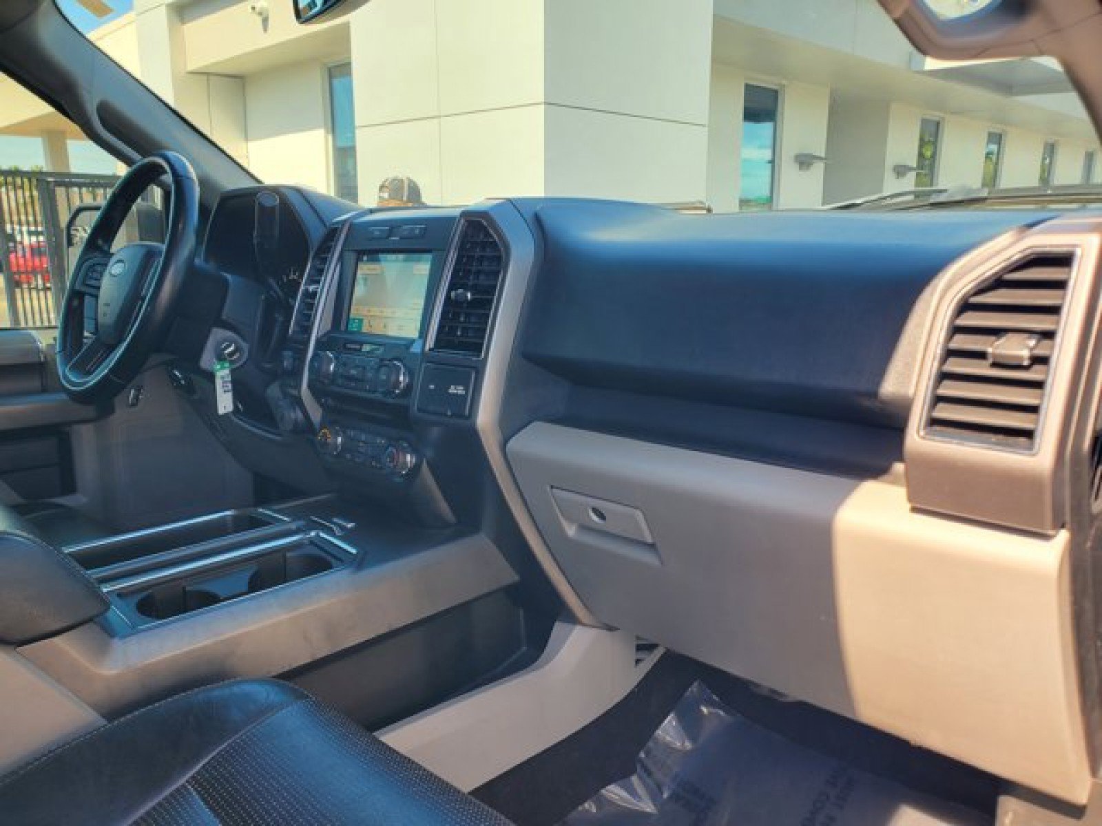 Certified 2018 Ford F150 XLT w/ Equipment Group 302A Luxury image 34