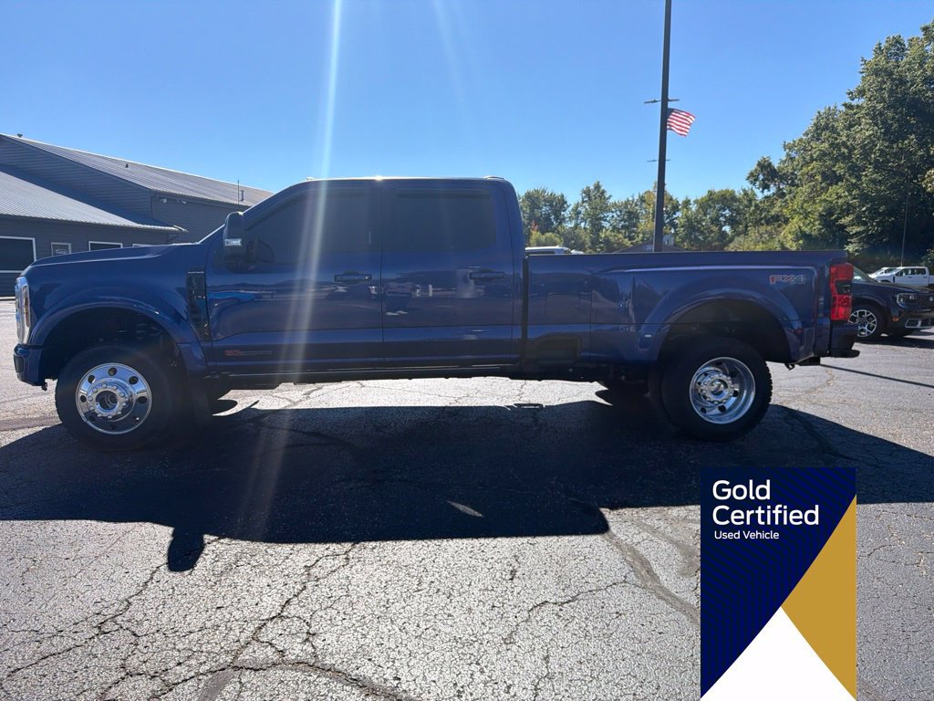 Certified 2026 Ford F450 Platinum w/ FX4 Off-Road Package AWD/4WD image 3