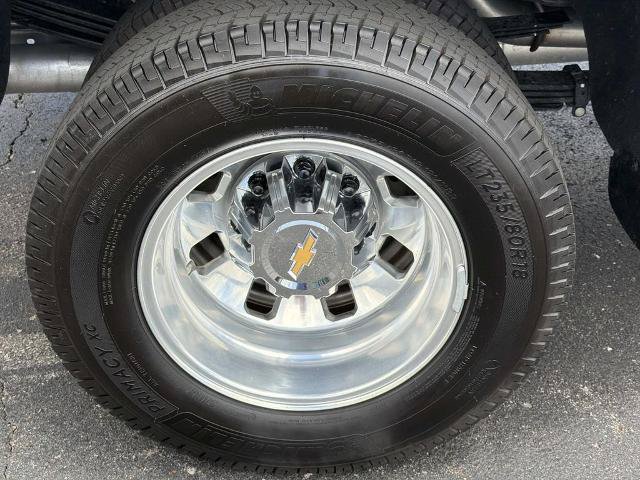 Used 2025 Chevrolet Silverado 3500 High Country w/ High Country Premium Package AWD/4WD image 10