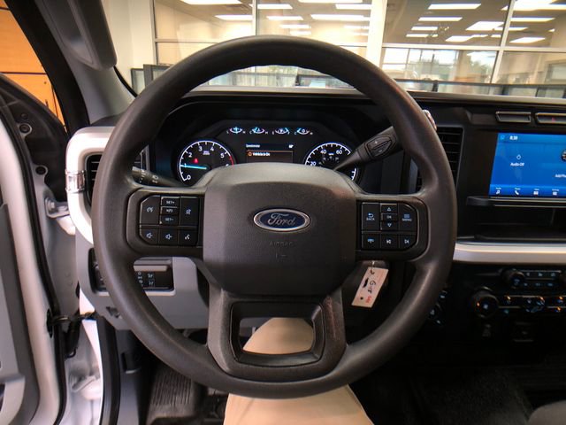 Certified 2023 Ford F350 XL w/ Snow Plow/Camper Package AWD/4WD image 13