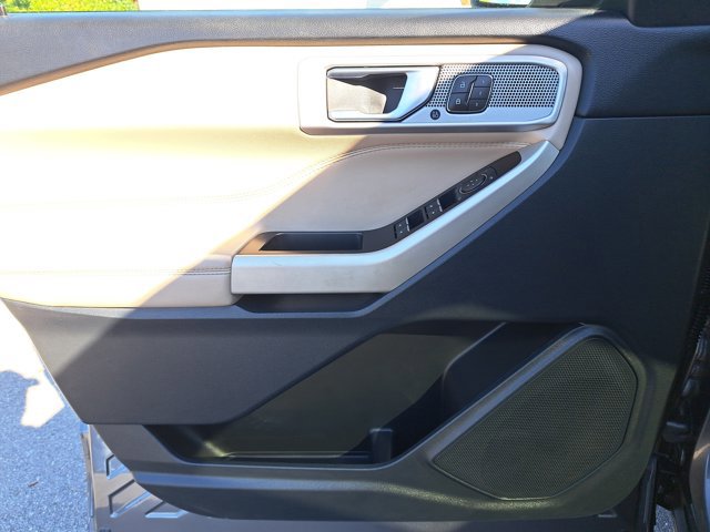 Certified 2021 Ford Explorer Limited w/ Hybrid Equipment Group 310A image 22