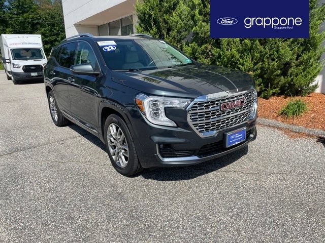 Used 2022 GMC Terrain Denali w/ Denali Premium Package AWD/4WD image 1