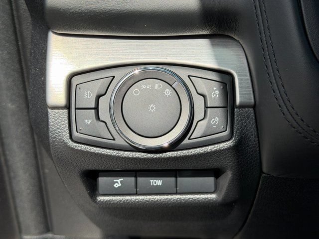 Certified 2018 Ford Explorer Platinum AWD/4WD image 26