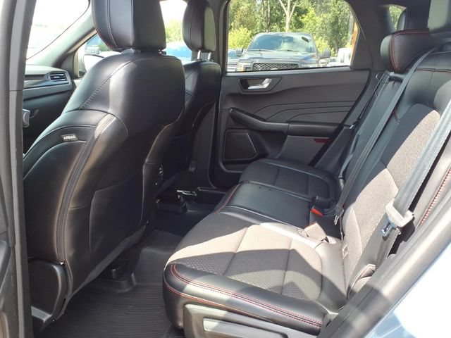 Certified 2023 Ford Escape ST-Line w/ Tech Pack #1 AWD/4WD image 9