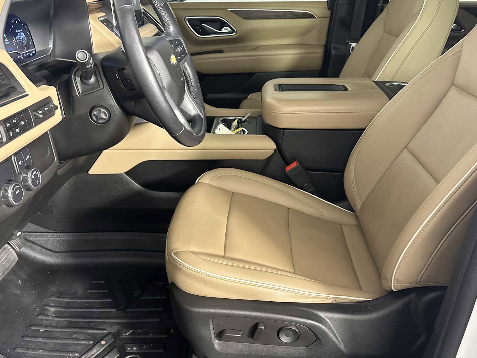 Used 2023 Chevrolet Tahoe Premier image 8