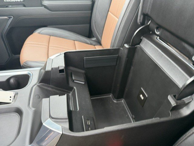 Used 2025 Chevrolet Silverado 1500 High Country AWD/4WD image 27