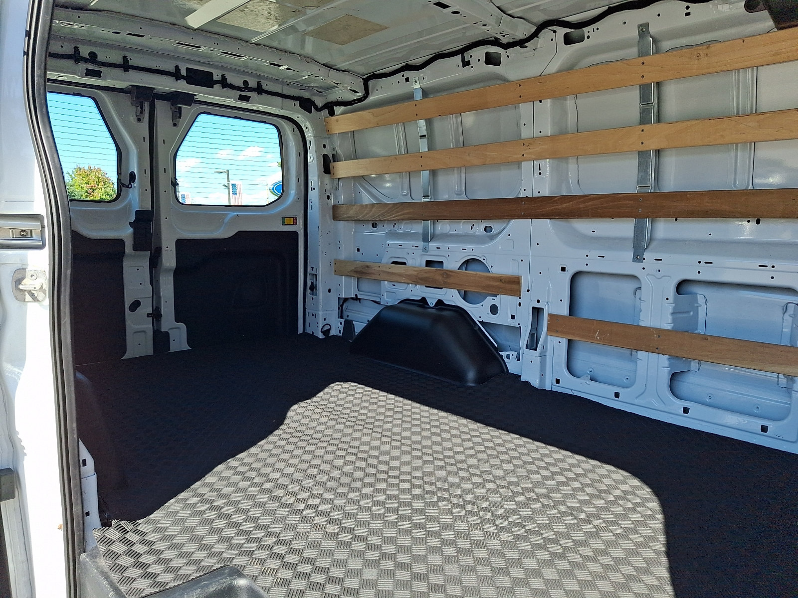 Certified 2025 Ford Transit 250 Low Roof w/ Exterior Upgrade Package RWD image 13