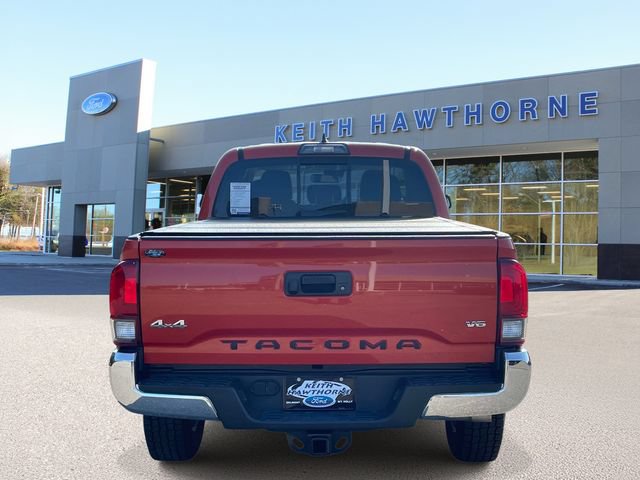 Used 2018 Toyota Tacoma SR5 AWD/4WD image 5