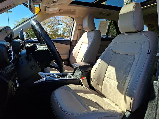 Certified 2023 Ford Explorer Limited w/ Limited Technology Package AWD/4WD image 13