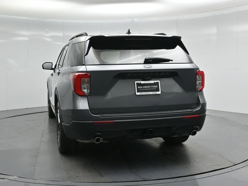 Certified 2024 Ford Explorer ST-Line w/ Class IV Trailer Tow Package RWD image 24