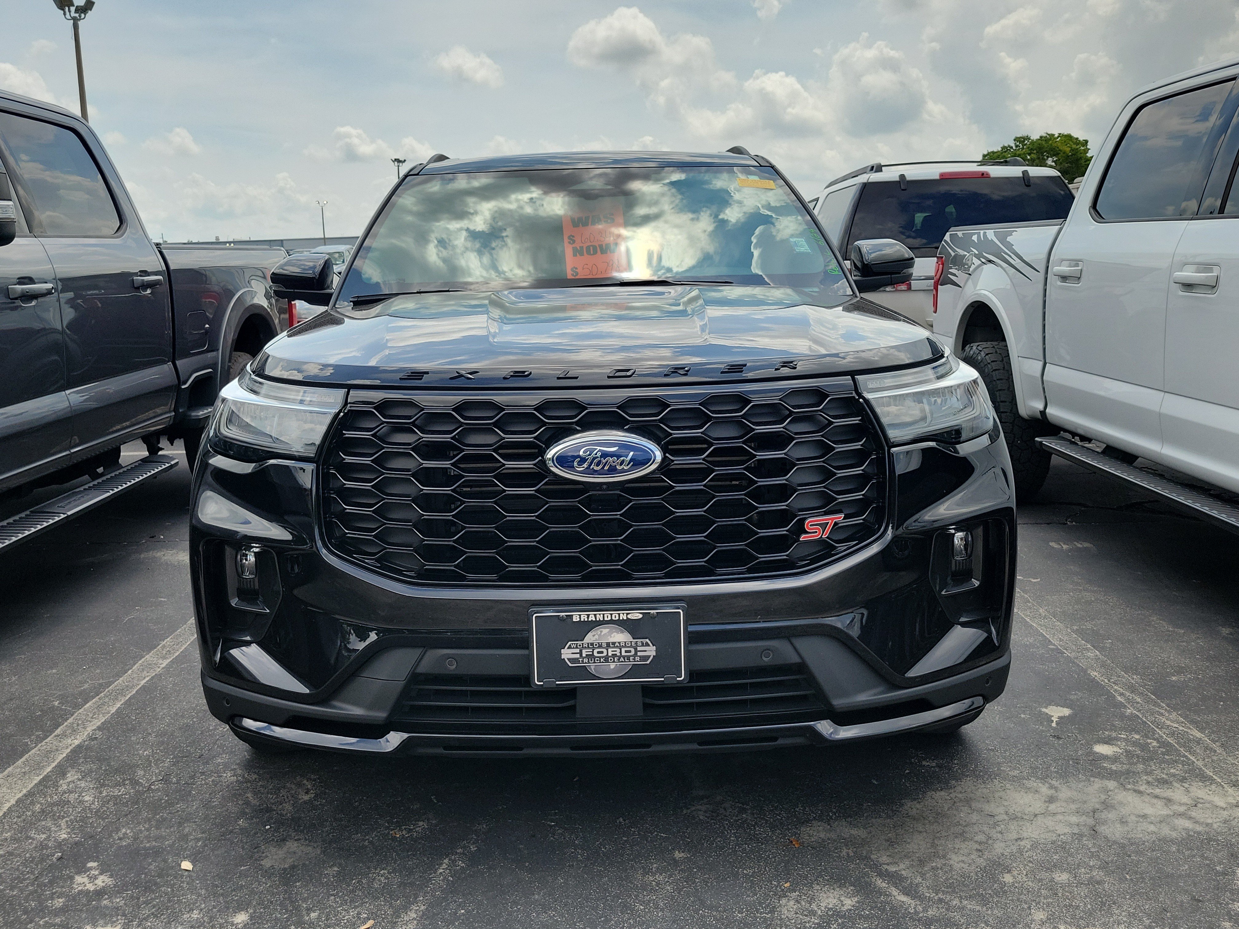 Certified 2026 Ford Explorer ST w/ Sun And Sound Package RWD image 2