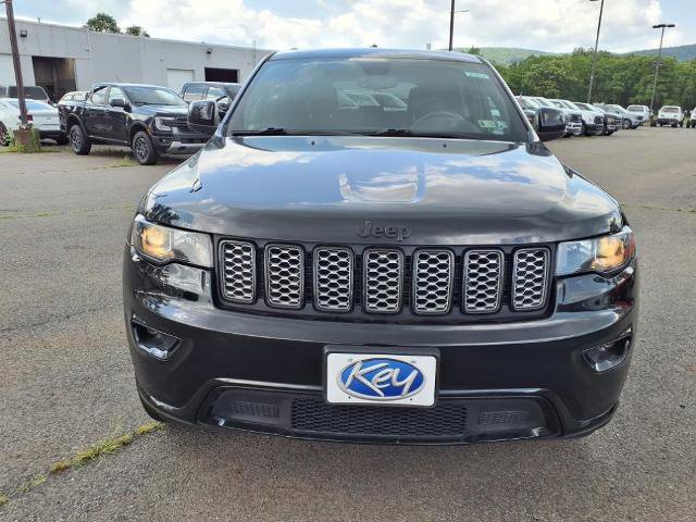 Used 2022 Jeep Grand Cherokee Laredo X image 8