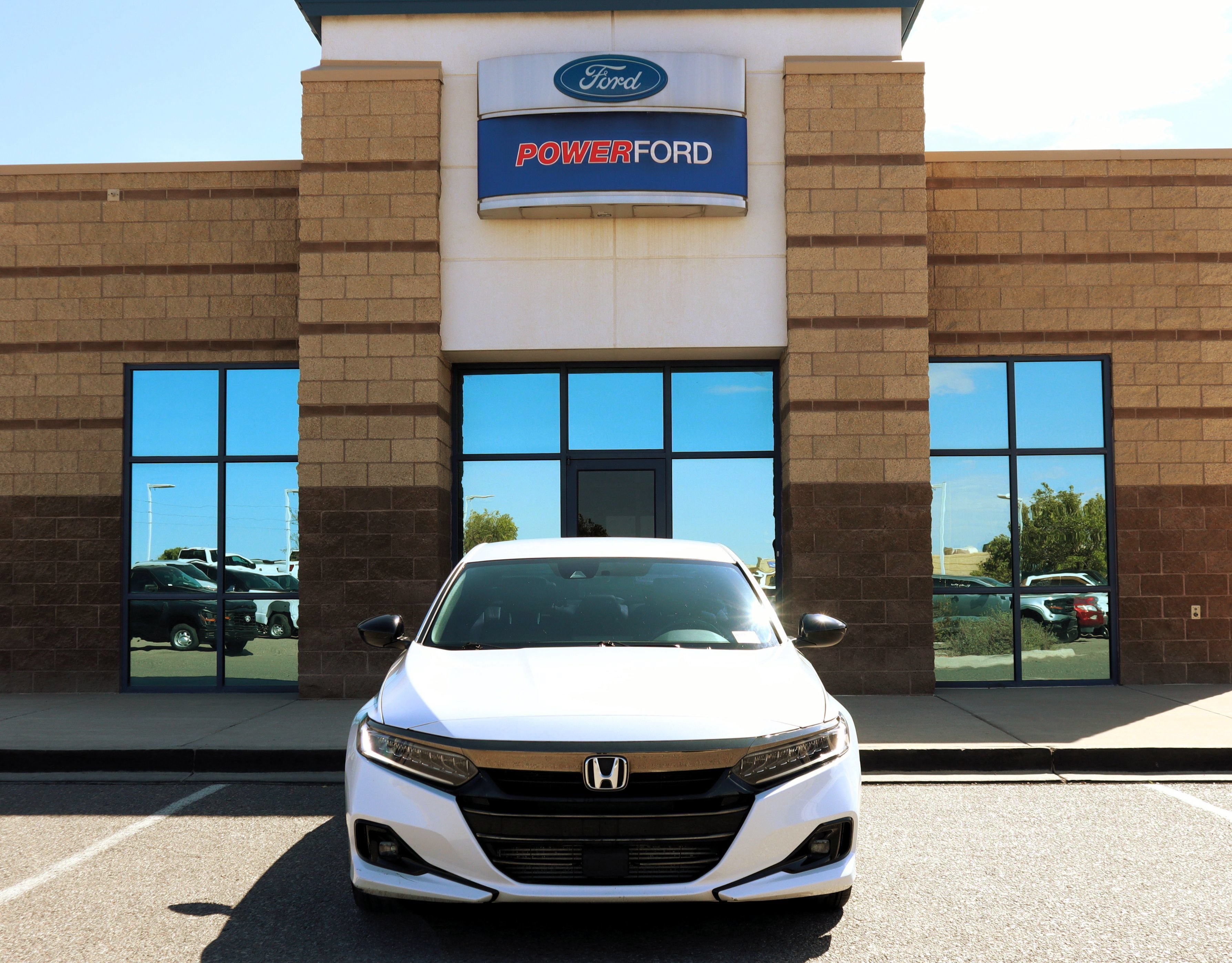 Used 2022 Honda Accord Sport image 3
