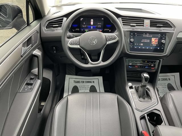 Used 2023 Volkswagen Tiguan SE FWD image 12