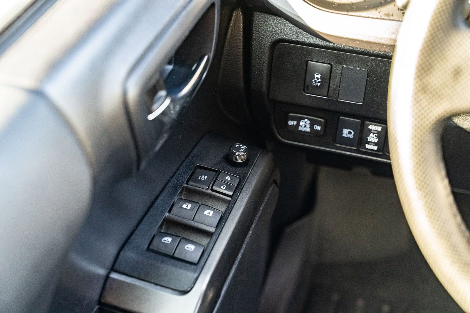 Used 2022 Toyota Tacoma TRD Off-Road w/ Technology Package AWD/4WD image 24