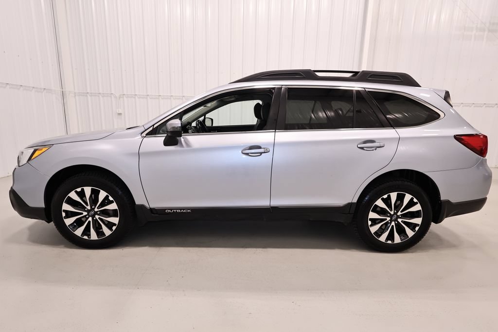 Used 2017 Subaru Outback 2.5i Limited AWD/4WD image 7