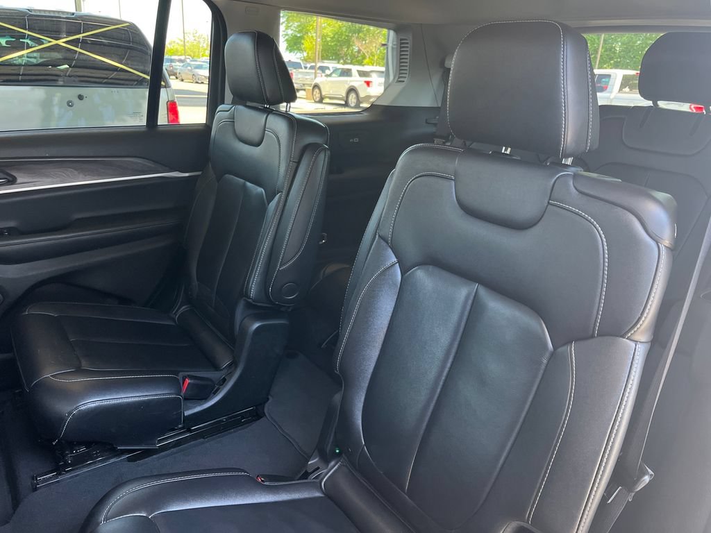 Used 2023 Jeep Grand Cherokee L Limited w/ MOPAR Finishing Package AWD/4WD image 25