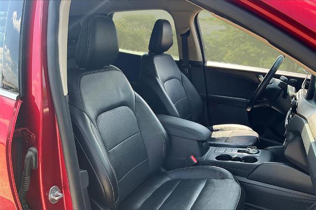 Certified 2020 Ford Escape Titanium image 9