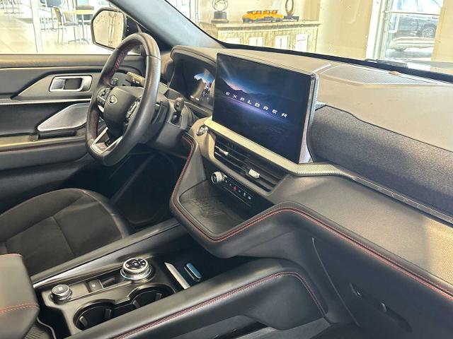 Certified 2025 Ford Explorer ST AWD/4WD image 29
