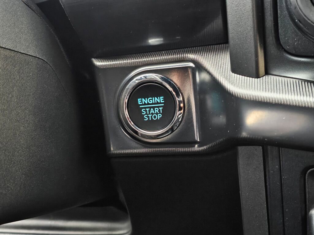 Certified 2025 Ford F150 Lariat image 31