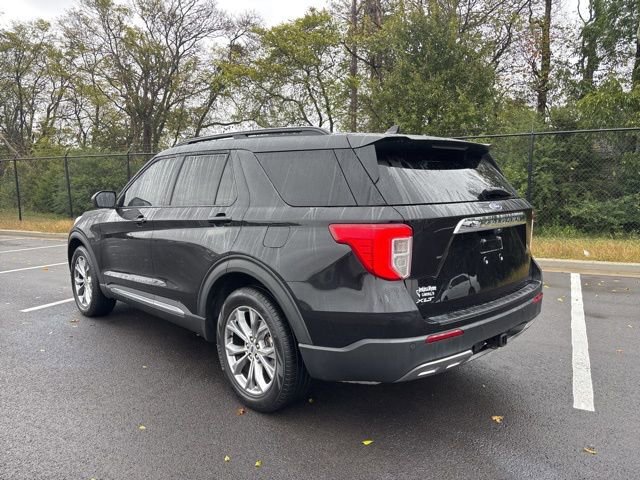 Certified 2022 Ford Explorer XLT w/ Equipment Group 202A image 3