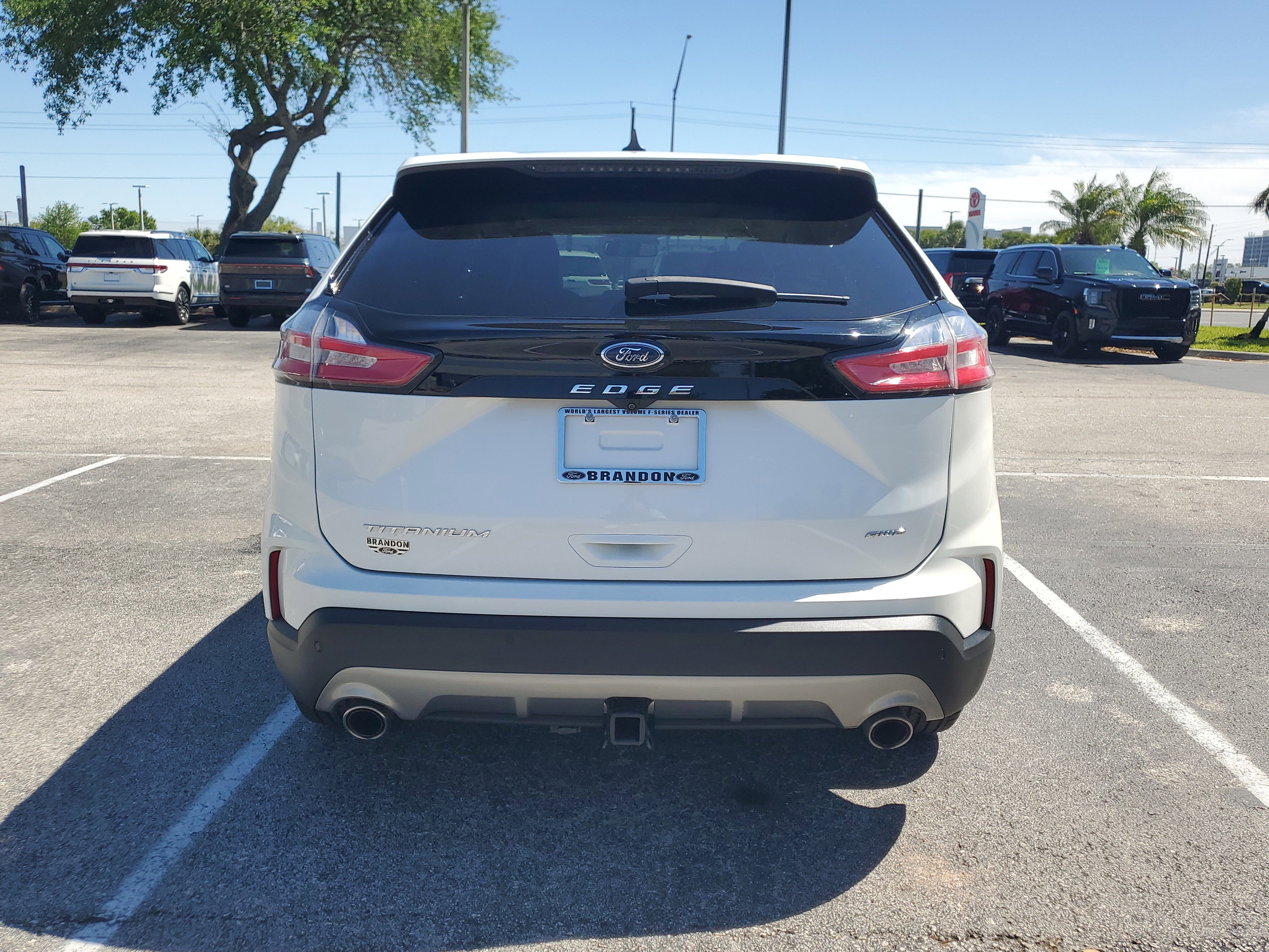 Certified 2023 Ford Edge Titanium w/ Class II Trailer Tow Package image 2