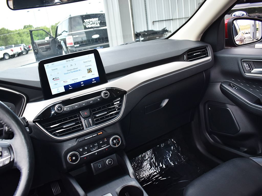 Certified 2020 Ford Escape SEL FWD image 16