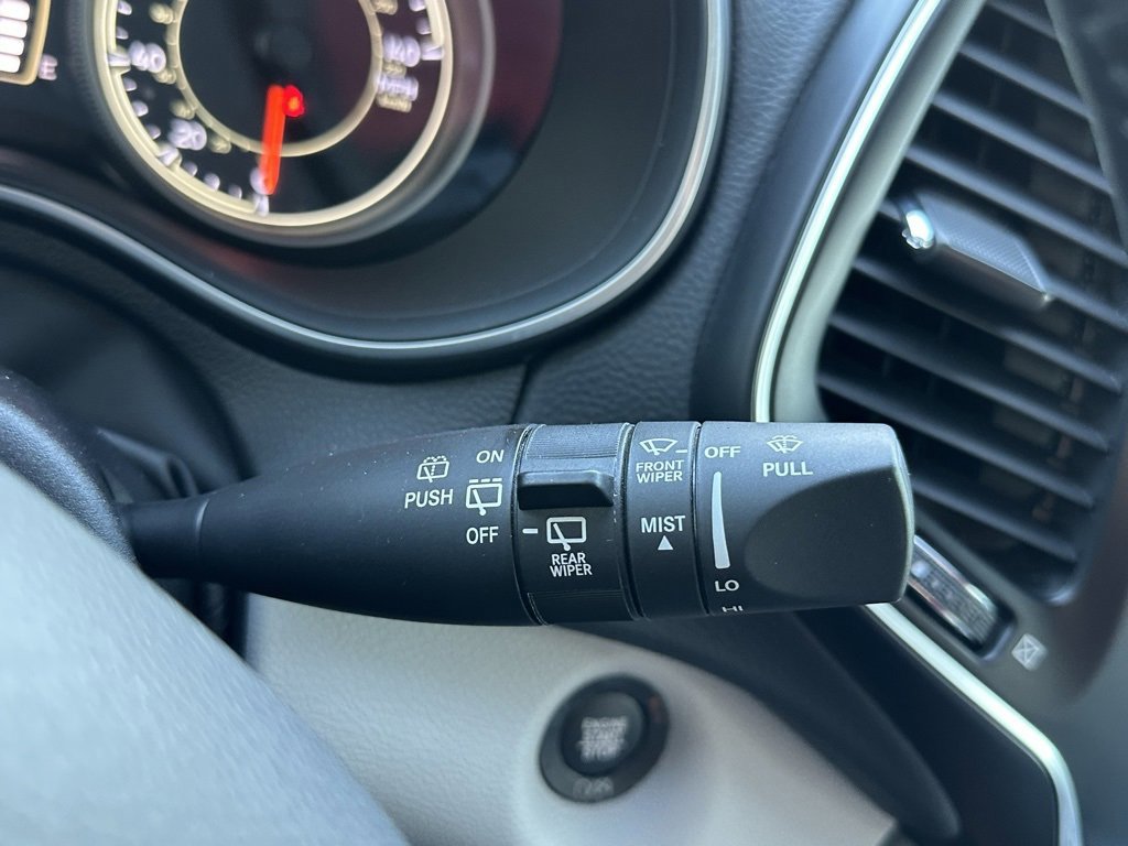 Used 2021 Jeep Cherokee Latitude Plus image 27