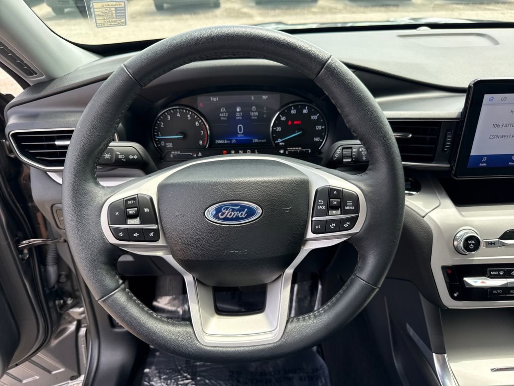 Certified 2024 Ford Explorer XLT w/ Equipment Group 202A RWD image 14