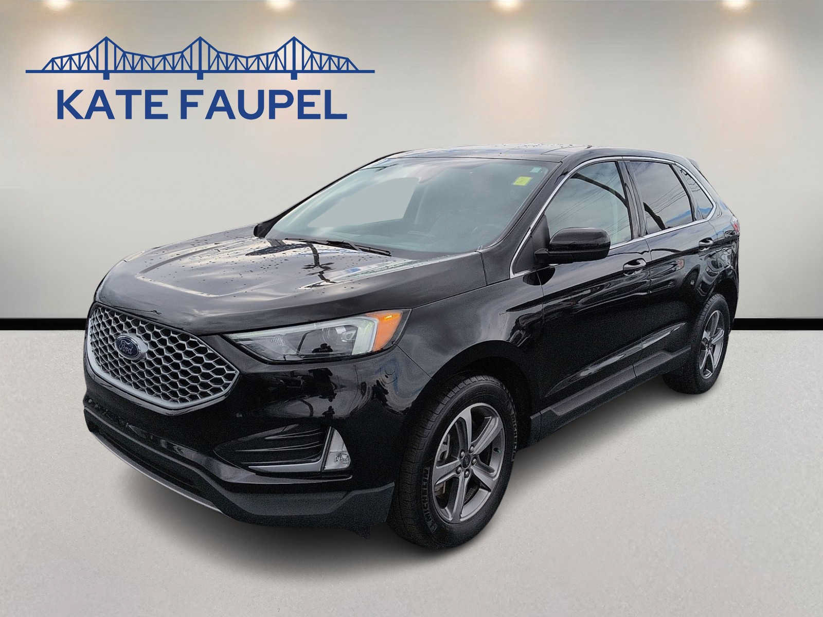 Certified 2024 Ford Edge SEL w/ Convenience Package AWD/4WD image 3