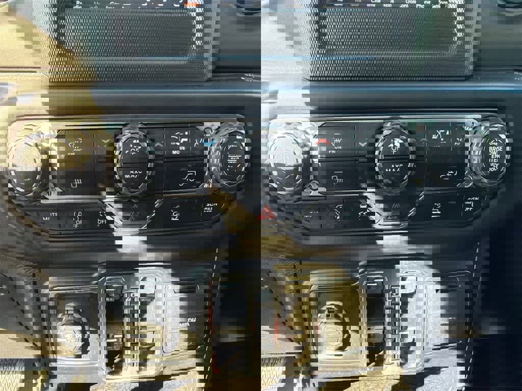 Used 2022 Jeep Wrangler Unlimited Sport image 28