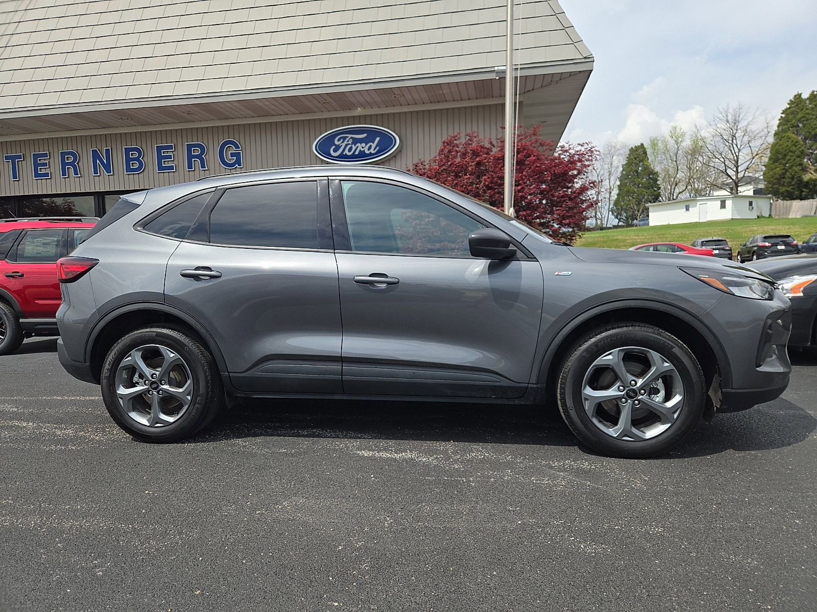 Certified 2025 Ford Escape ST-Line w/ Tech Pack #1 AWD/4WD image 5