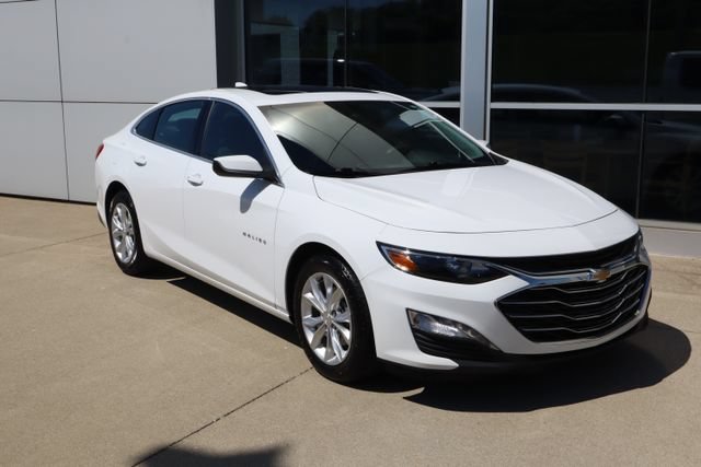 Used 2024 Chevrolet Malibu LT FWD image 3