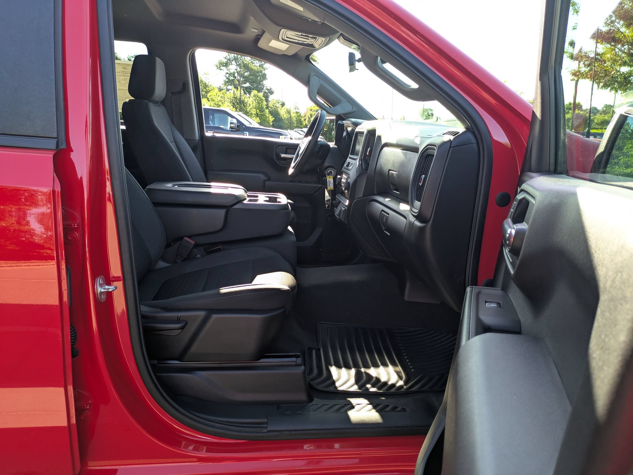 Used 2022 Chevrolet Silverado 1500 Custom Trail Boss w/ Safety Confidence Package AWD/4WD image 36