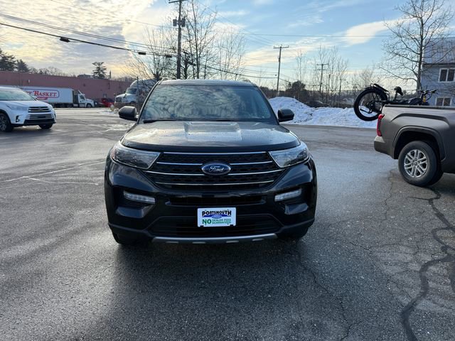 Certified 2022 Ford Explorer XLT w/ Equipment Group 202A image 8