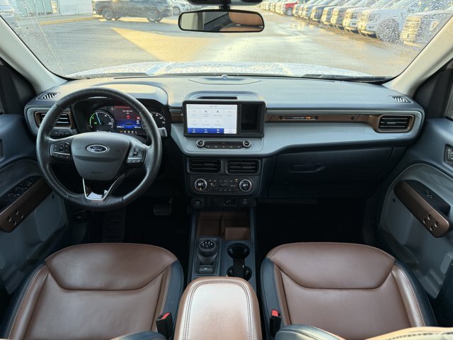 Certified 2022 Ford Maverick Lariat w/ Lariat Luxury Package FWD image 2